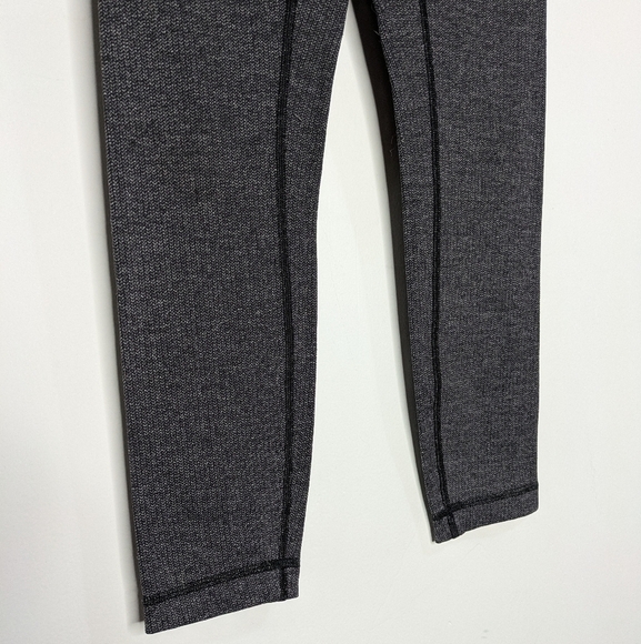 Lululemon wunder under high rise tight variegated knit jacquard black legging 4 - Picture 3 of 10